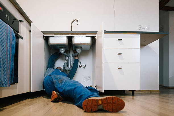 Professional Leak Detection technician working in Miami, OK
